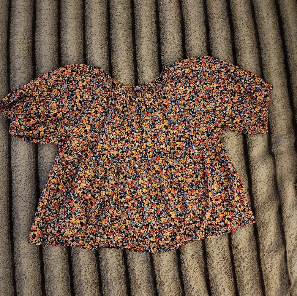 Old Navy Floral Blouse - Multicolor